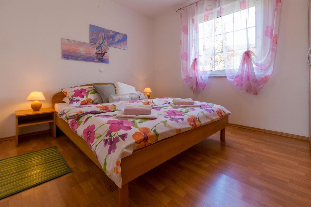 Apartments Vanessa 드라말리 외부 사진