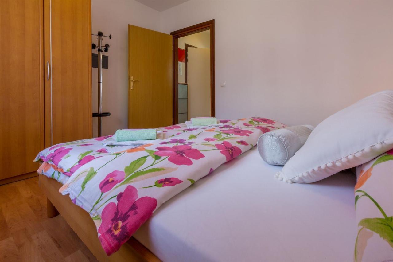 Apartments Vanessa 드라말리 외부 사진